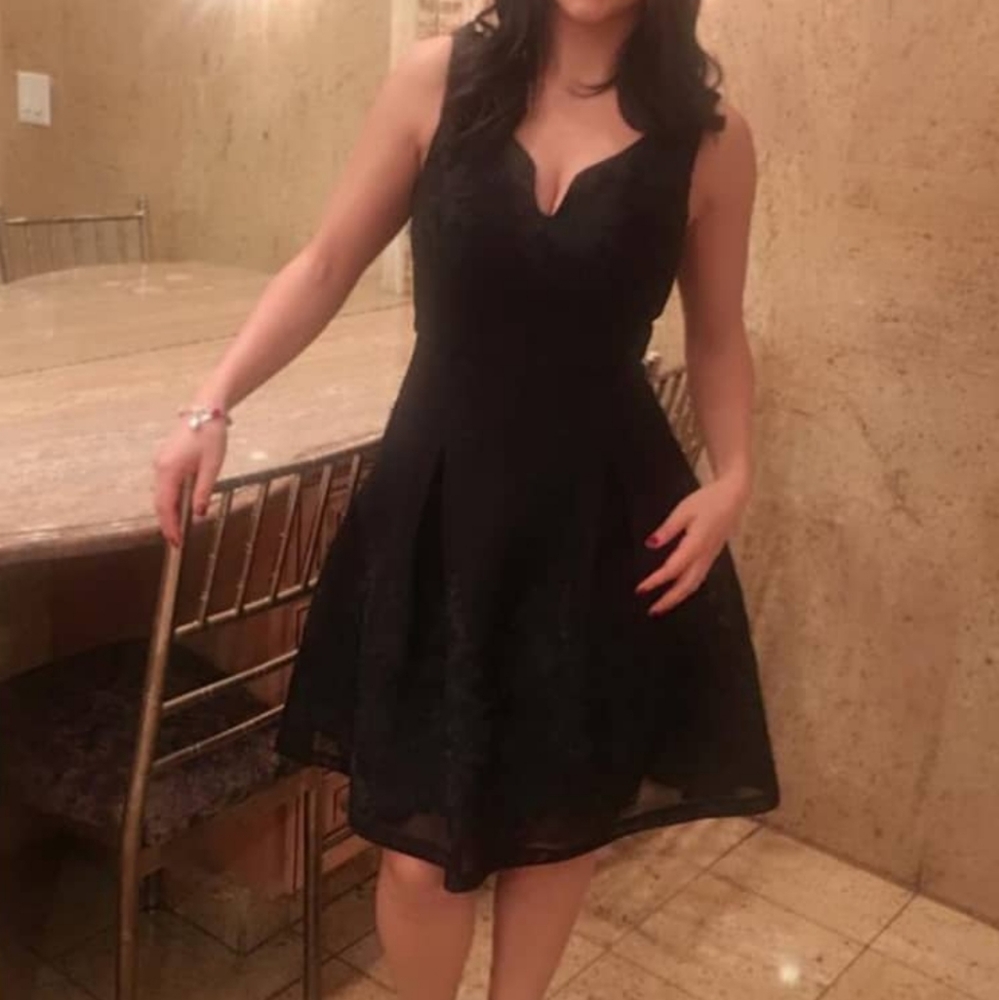 Dress - Picture 6 of 6